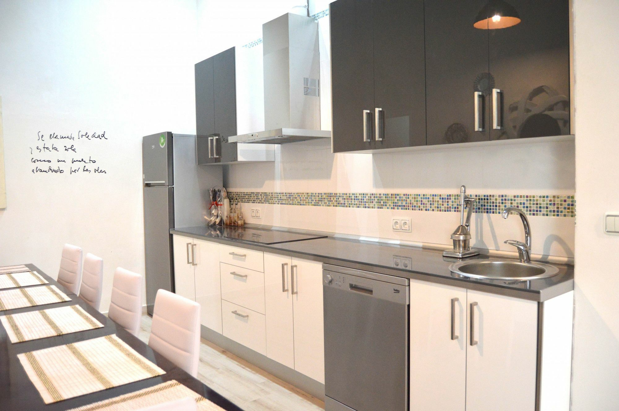 Apartamento 19 Dias Y Muchas Noches Kadyks Zewnętrze zdjęcie